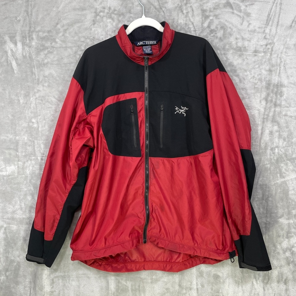 Vintage Arc'teryx Men's XL TAU JACKET Crimson Red  Nylon Shell MADE IN CANADA